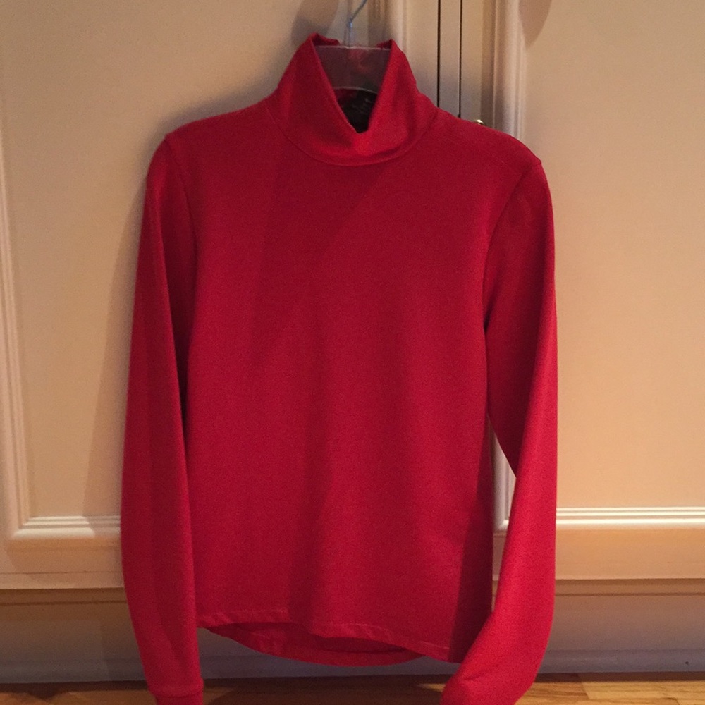 Women’s red Nike running top. NWT